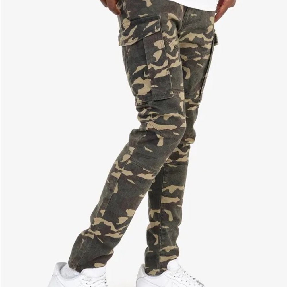 Slim Green and Brown Jeans with Durable Fabric